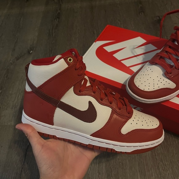 Nike Dunk High 70 - Picture 6 of 10